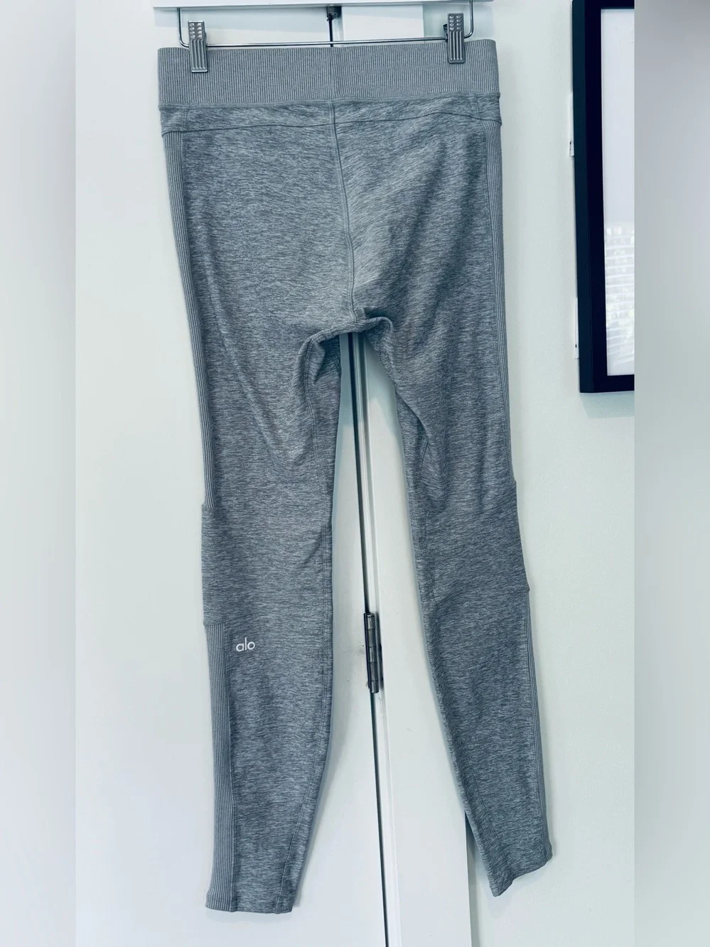 Alo Yoga HeadStart Soft Heathered grey 7/8 leggings size M